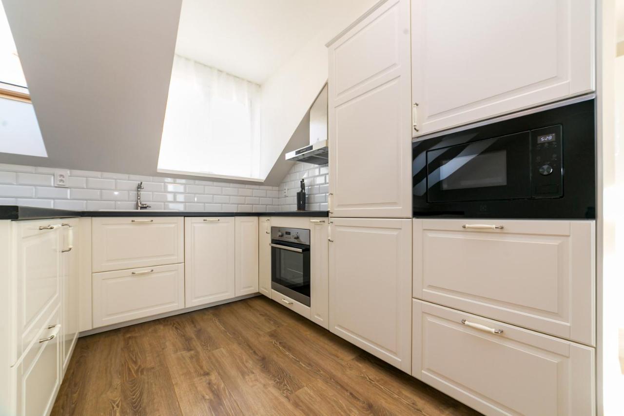 New Apartment 6 - Self Check In, Free Parking Bratislava Buitenkant foto